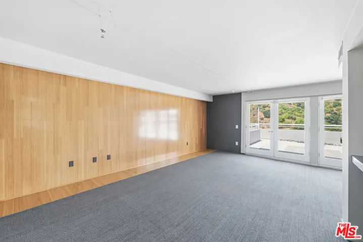 3811 Glenridge Drive, Sherman Oaks, California 91423