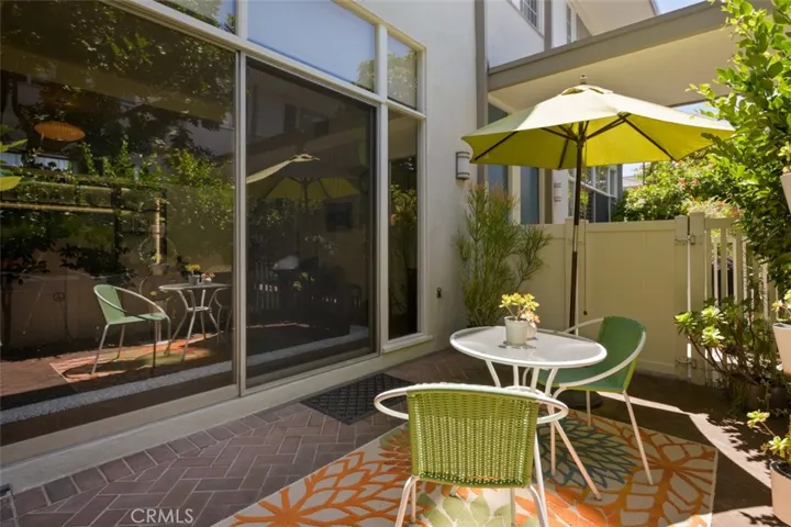 4362 W Kling, Burbank, California 91505