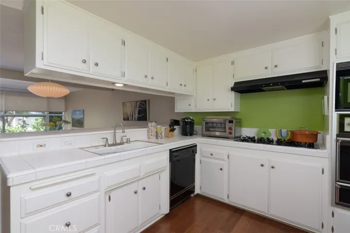 4362 W Kling, Burbank, California 91505