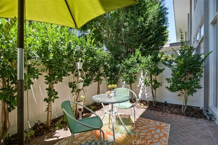 4362 W Kling, Burbank, California 91505