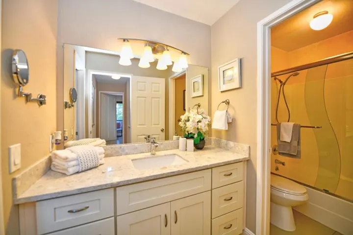181 E Warren, Fremont, California 94539