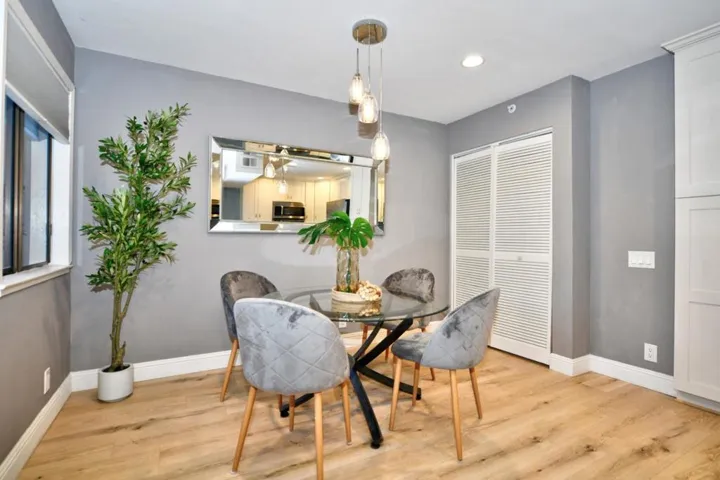181 E Warren, Fremont, California 94539