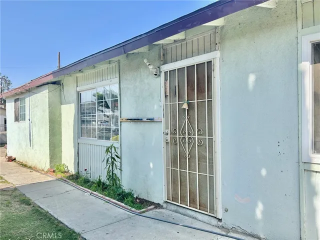 3510 & 3512 W Pine Street, Santa Ana, California 92704