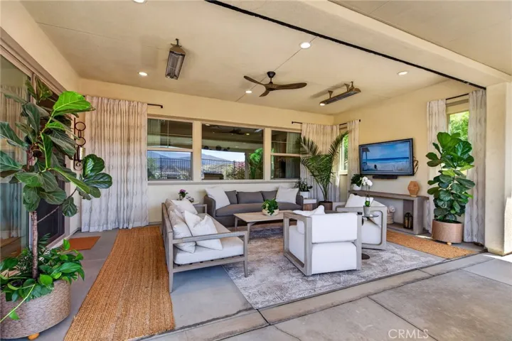 California room has heaters and a fan