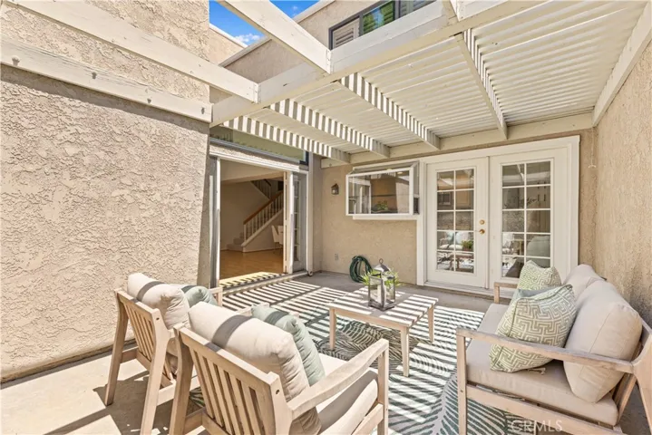 30 Chardonnay, Irvine, California 92614