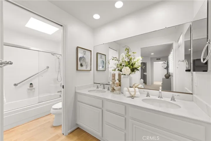 30 Chardonnay, Irvine, California 92614