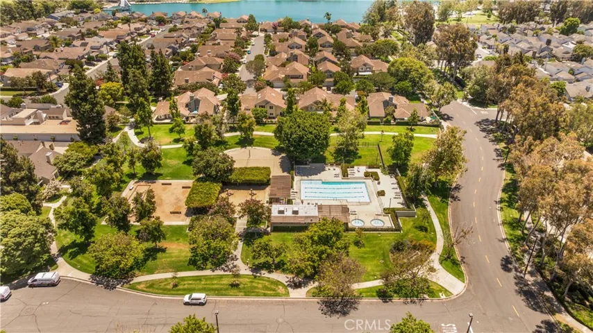 30 Chardonnay, Irvine, California 92614