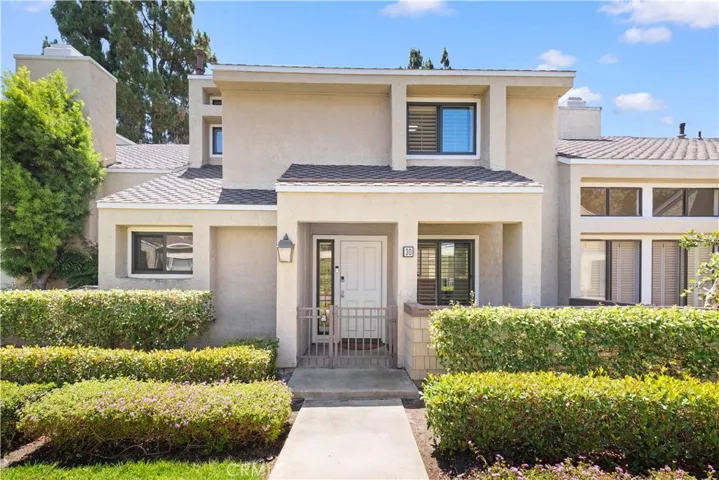 30 Chardonnay, Irvine, California 92614