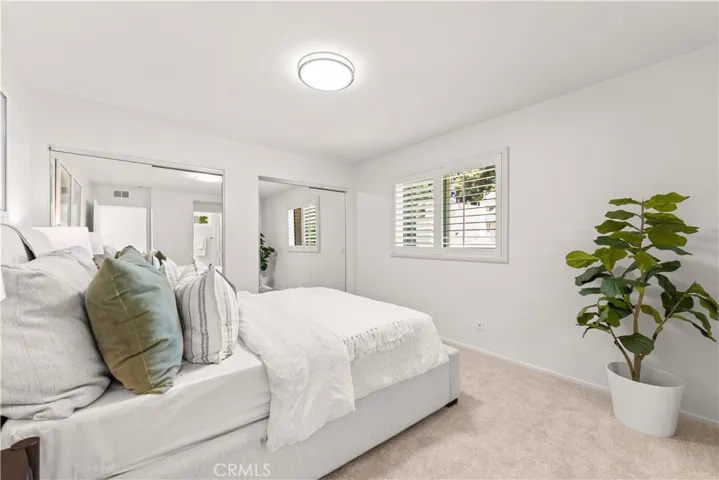 30 Chardonnay, Irvine, California 92614