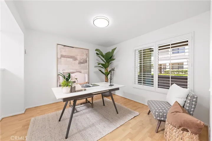 30 Chardonnay, Irvine, California 92614