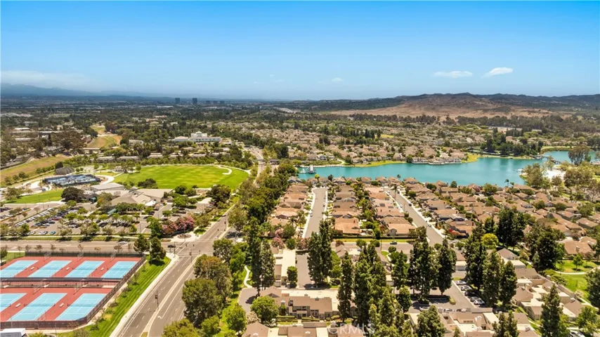 30 Chardonnay, Irvine, California 92614