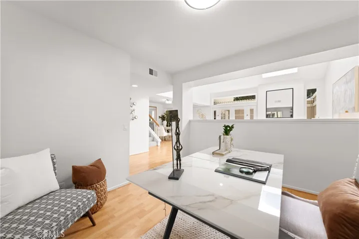 30 Chardonnay, Irvine, California 92614