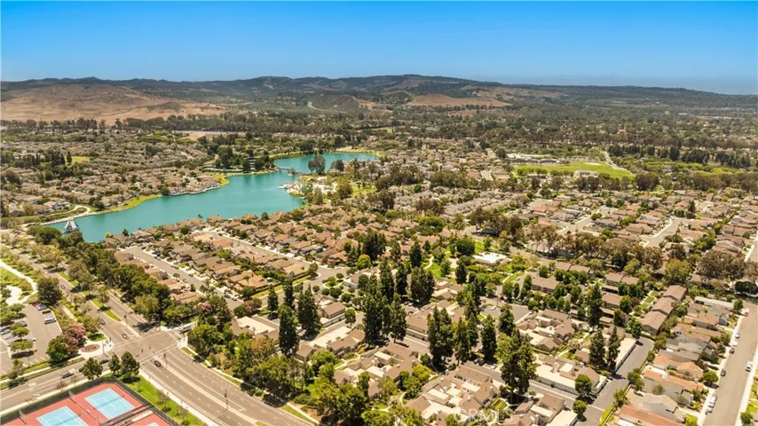 30 Chardonnay, Irvine, California 92614