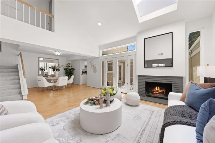 30 Chardonnay, Irvine, California 92614