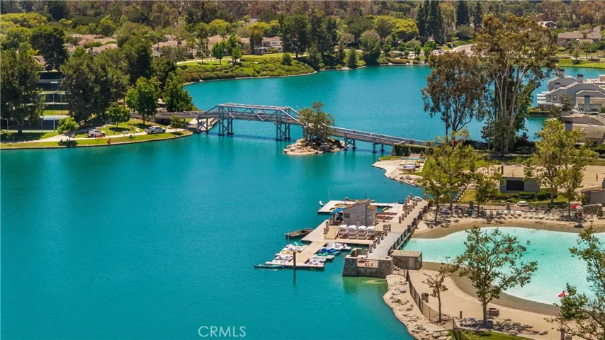 30 Chardonnay, Irvine, California 92614