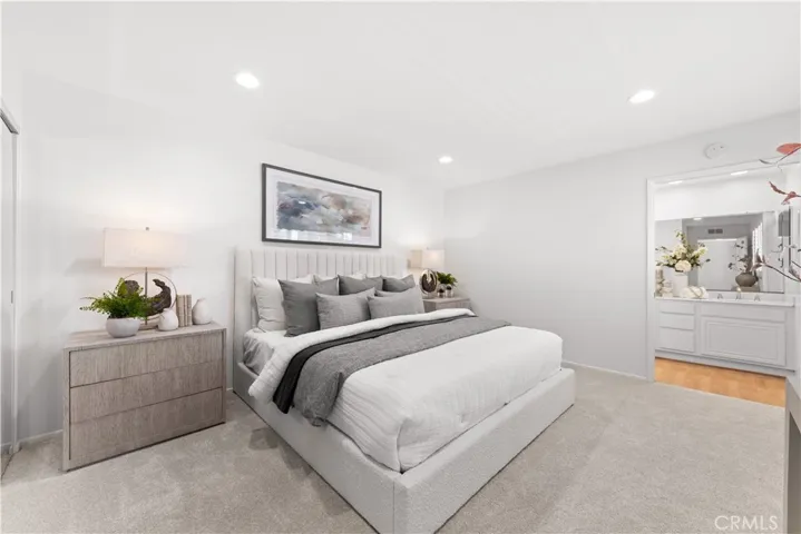 30 Chardonnay, Irvine, California 92614