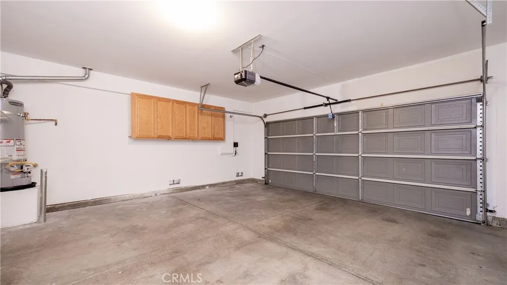 2-Car Garage