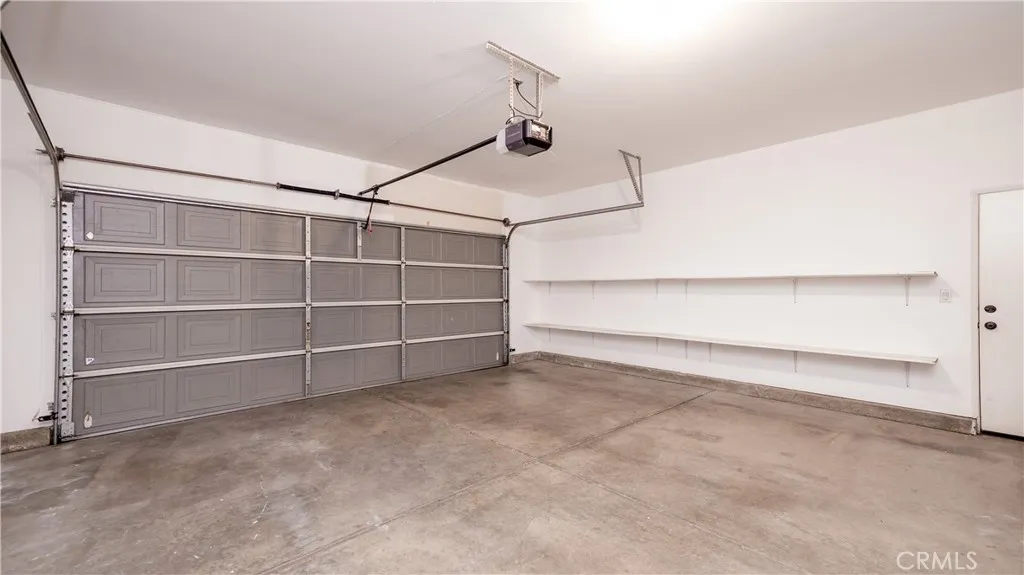 2-Car Garage