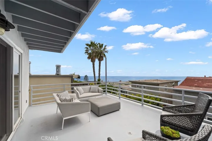 1059 Miramar Street, Laguna Beach, California 92651