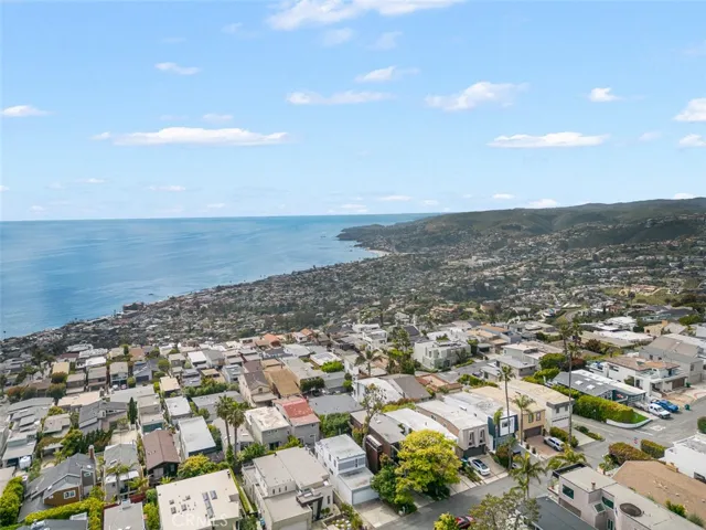 1059 Miramar Street, Laguna Beach, California 92651