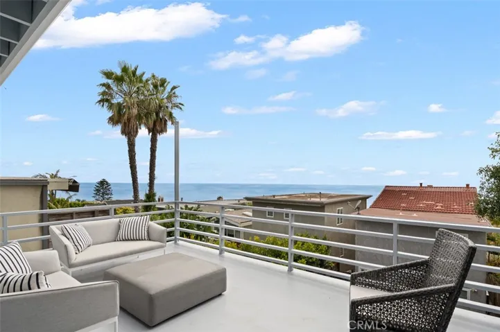 1059 Miramar Street, Laguna Beach, California 92651