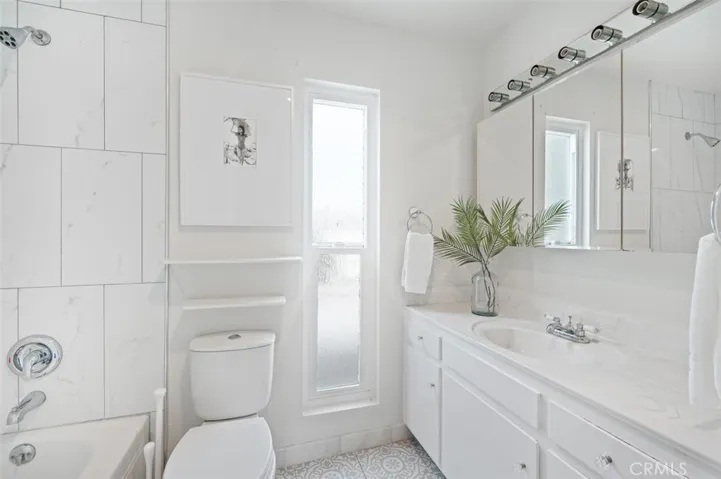 1059 Miramar Street, Laguna Beach, California 92651