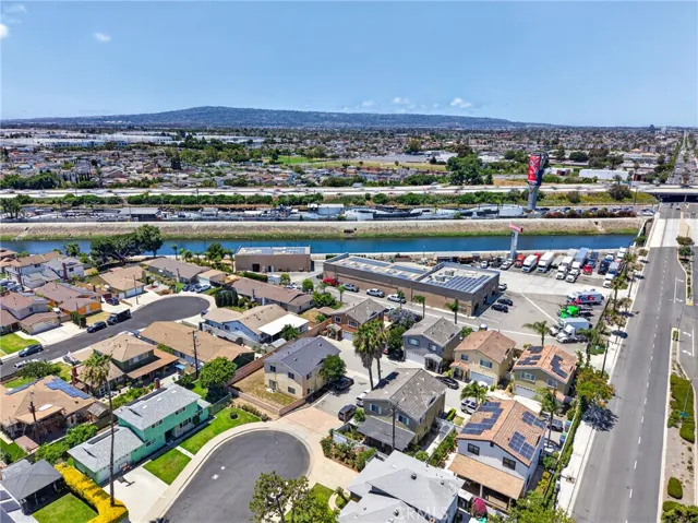 1216 Ashmill, Carson, California 90745