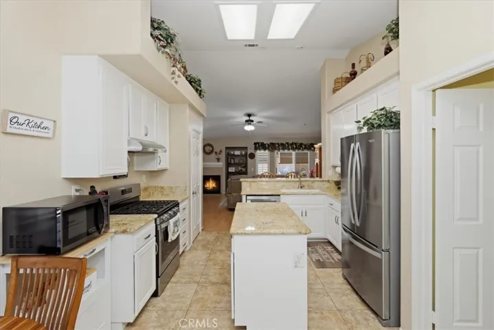 7062 Montana Avenue, Fontana, California 92336