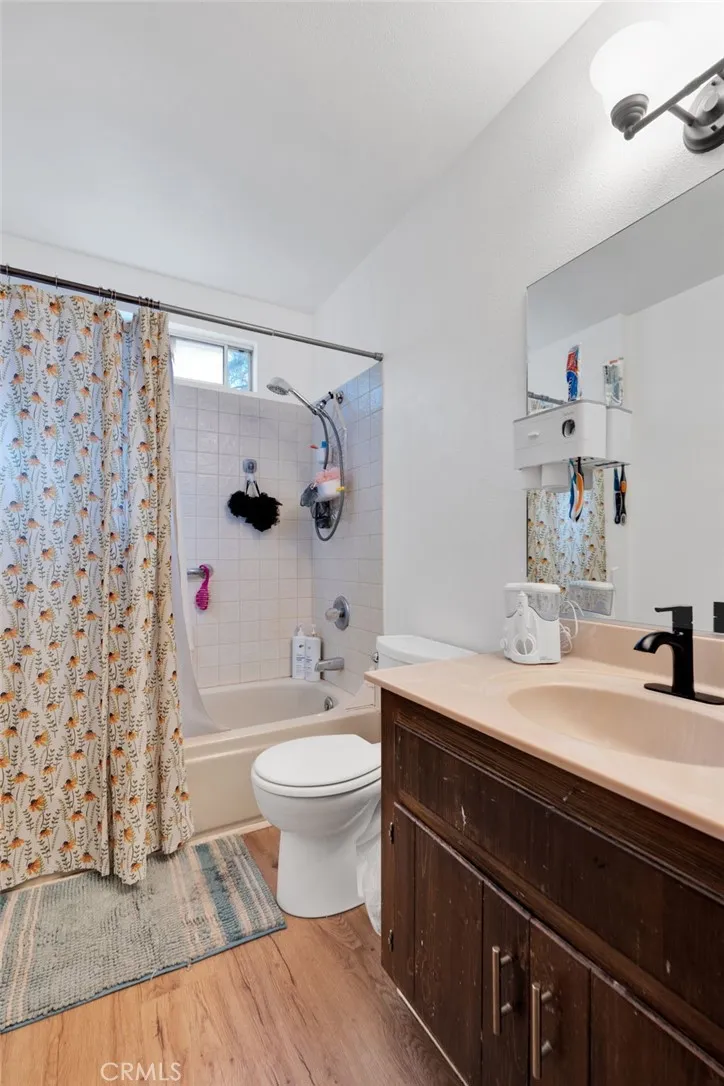 Upstairs Bathroom