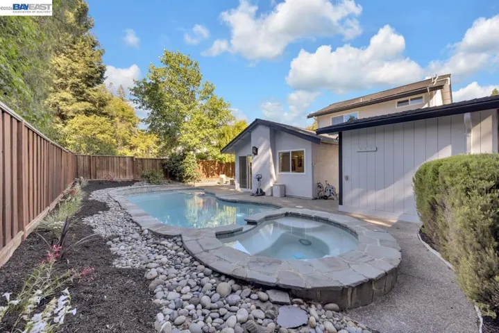7331 Elmwood Cir, Pleasanton, California 94588