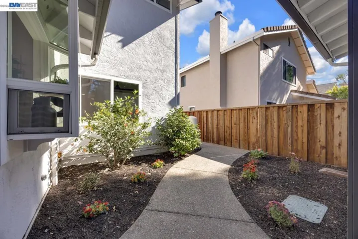 7331 Elmwood Cir, Pleasanton, California 94588