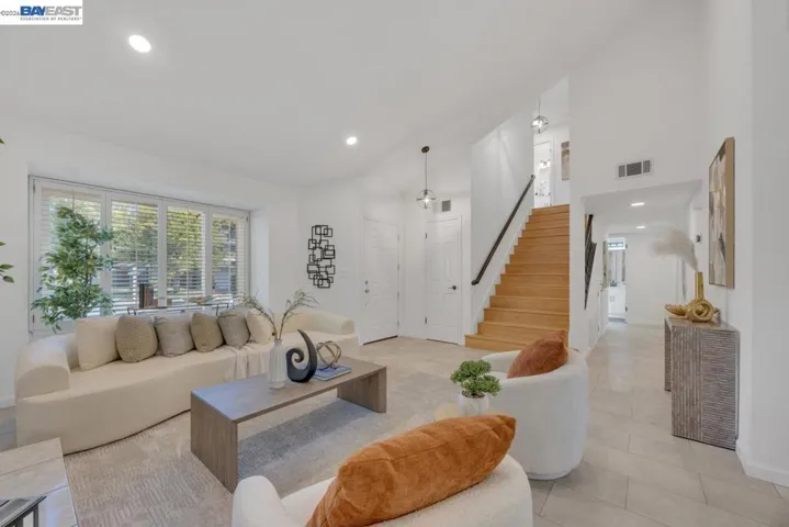7331 Elmwood Cir, Pleasanton, California 94588