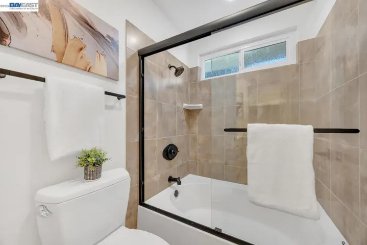 7331 Elmwood Cir, Pleasanton, California 94588