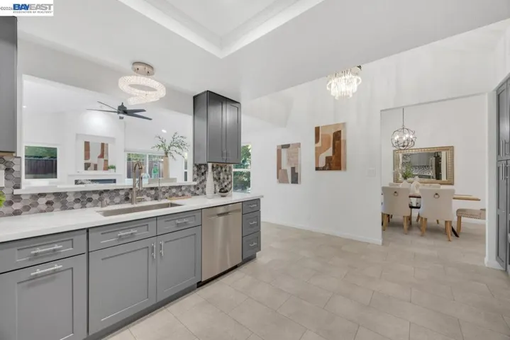7331 Elmwood Cir, Pleasanton, California 94588