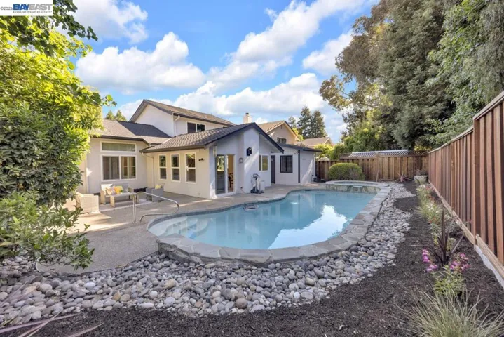 7331 Elmwood Cir, Pleasanton, California 94588