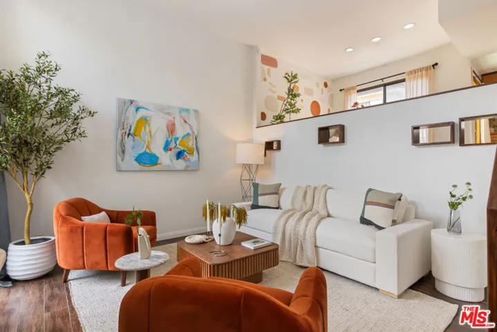 9131 Burnet Avenue 5, North Hills, California 91343