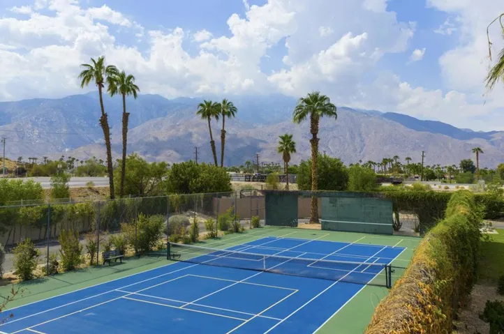 tennis ct