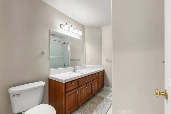15 La Casa Court, Chico, California 95926