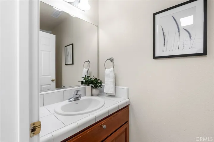 15 La Casa Court, Chico, California 95926