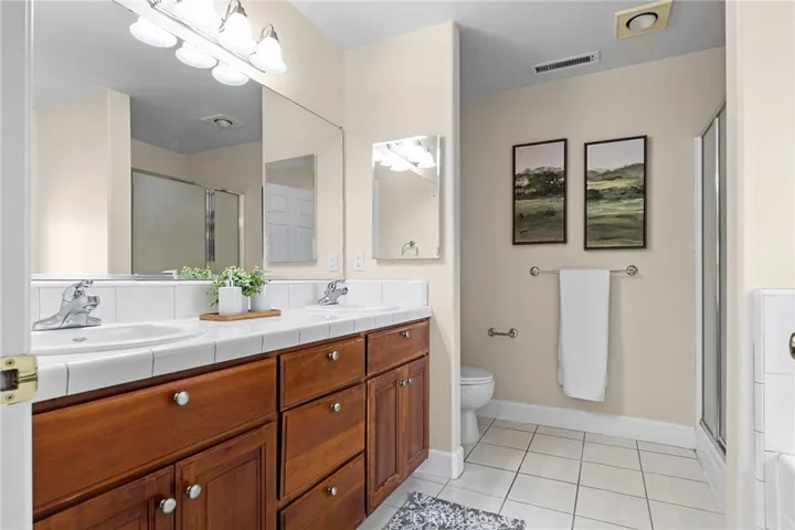 15 La Casa Court, Chico, California 95926