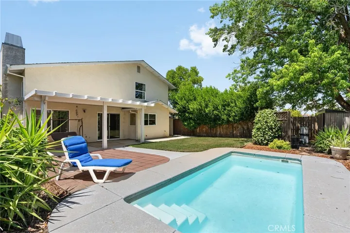 15 La Casa Court, Chico, California 95926