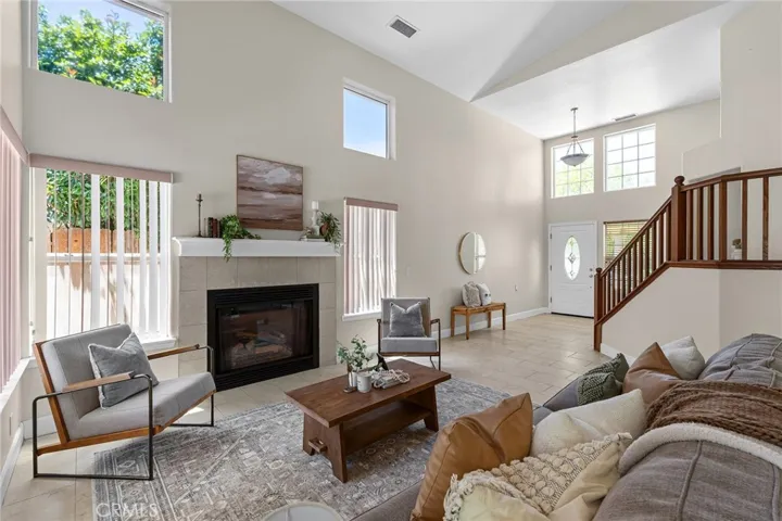 15 La Casa Court, Chico, California 95926