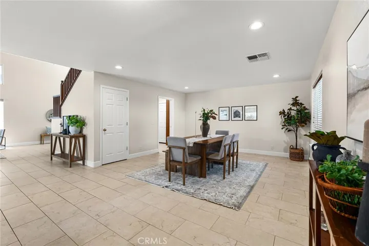 15 La Casa Court, Chico, California 95926