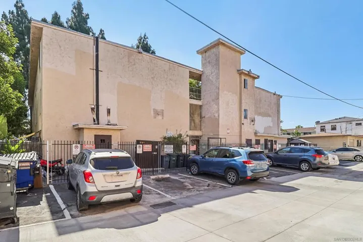 4260 44th St 326, San Diego, California 92115