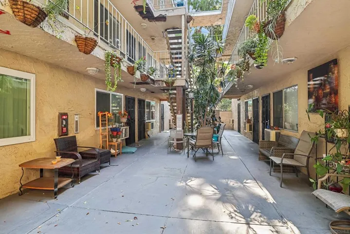 4260 44th St 326, San Diego, California 92115
