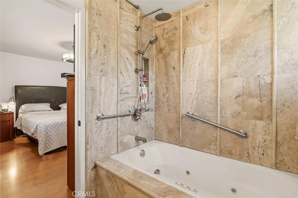 Ensuite Bath Primary