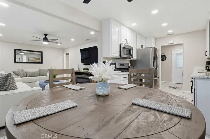 11423 213th, Lakewood, California 90715