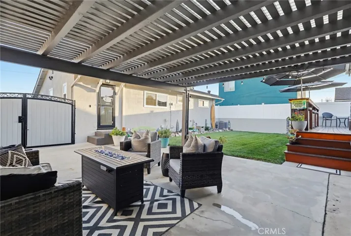11423 213th, Lakewood, California 90715