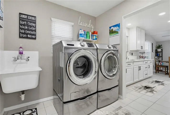 11423 213th, Lakewood, California 90715