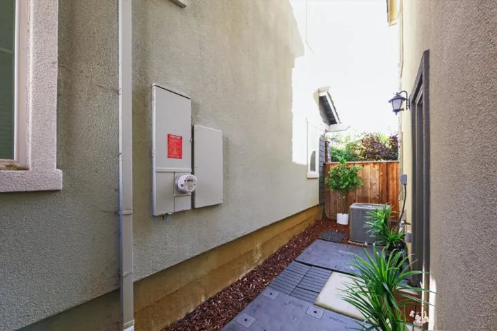 1303 Antonella Place, Hayward, California 94541